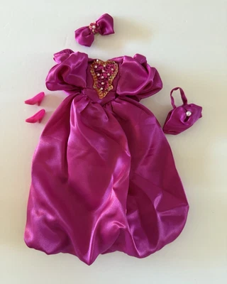 Vestido Clon Barbie Vintage Fantasía Real Rosa Formal Diseñador Vestido de Baile Zapatos Foto 1 de 4