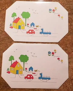 Paar Neu aus altem Lagerbestand Vintage 1986 Kind Vinyl Tischsets Primärfarben Haus Auto Baum Blumen - Bild 1 von 6