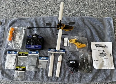 Vintage E-Flite Blade CP Ready-To-Fly 6 Channel Helicopter w Remote & Manual - Image 1 of 4
