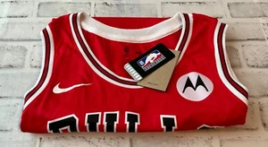 Chicago Bulls Jersey NBA Nike Red Size 52 Association Jersey - Caruso 6 - New - Picture 1 of 7