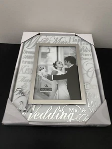 NEW - Malden Mr Mrs Wedding 4x6 Photo Frame Mirrored Glass Free Standing 3023-46 - Picture 1 of 2