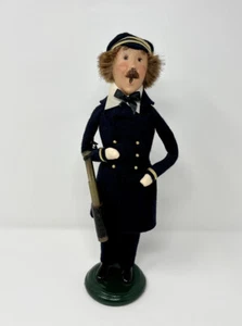 Byers Choice Caroler 2001 Nautical Sea Captain in Uniform with Telescope Sailor - Picture 1 of 11