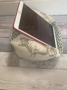 Farmyard Animals Ipad Pro Stand Kindle Nintendo Holder Tablet cushion book Gift - Picture 1 of 9