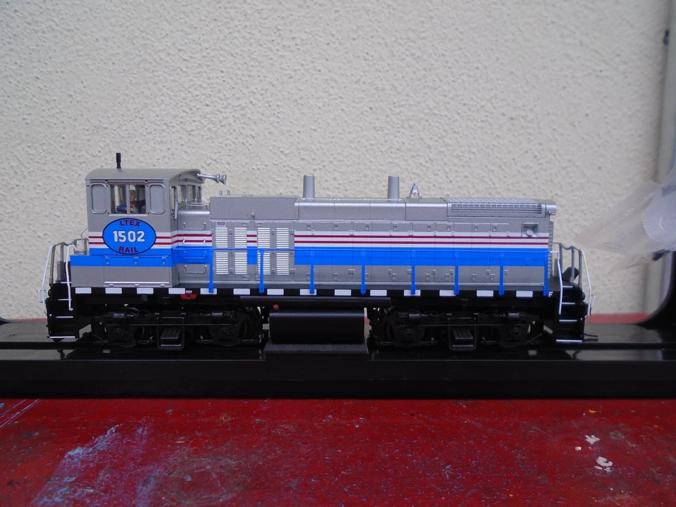 Atlas Silver LTEX Larry's Truck & Electric MP15DC #1502 HO Scale 10003845 - Image 1 of 4