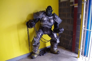 Life sized Orc (WOW) (Blizzard Entertainment) - Picture 1 of 4