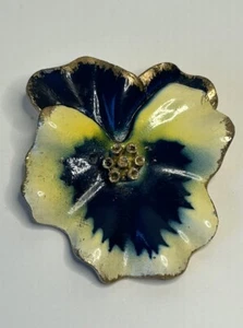 Pansy Flower Brooch Pin Yellow Blue Enamel with Vintage Tag GIFT IDEA - Picture 1 of 13
