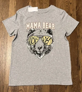 Zoe + Liv Women's 'Mama Bear Knows Best' Short Sleeve T-Shirt Gray XXL NWT - Picture 1 of 3