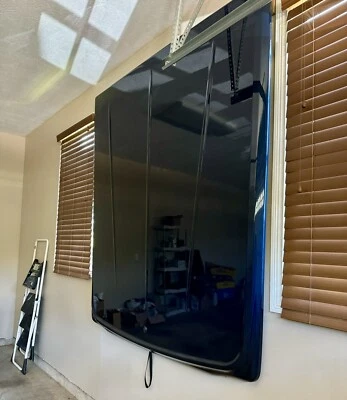 UnderCover SE LUX Tonneau Cover (Ford F250/350 Super Duty 6.5' Bed, 2008-2016) - Image 1 of 4