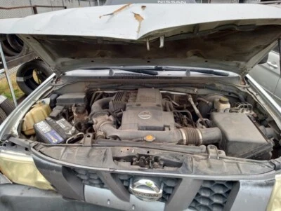 Conjunto de filtro de aire usado se adapta a: Nissan Xterra 2007 6 cilindros 4,0 grado A Foto 1 de 4