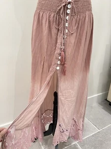 TIARE Dakota Tiered Hi Low Maxi Skirt Lace Trim Fairy Romantic Pink Size M/L - Picture 1 of 8