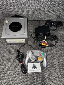 Nintendo GameCube Konsole Silber mit Kabel & original Controller + Mario Party 4 - Picture 1 of 6
