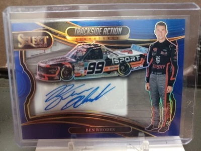Autógrafo Benrhodes Trackside Blue Prizm SP #94/99 - 2025 SELECT RACING Foto 1 de 2