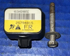 2009 Cadillac Chevrolet GMC  FRONT Sensor 25794815 OEM - Picture 1 of 2