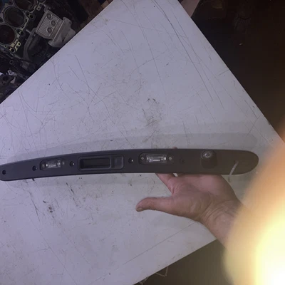 Volvo S60 2015-2018 cámara trasera licencia luz maletero manija 31462113 31434563 Foto 1 de 4