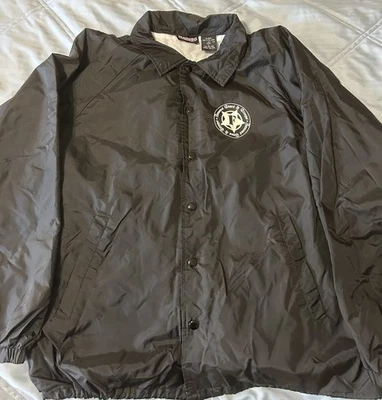 Cortavientos Famous Stars And Straps Foto 1 de 4