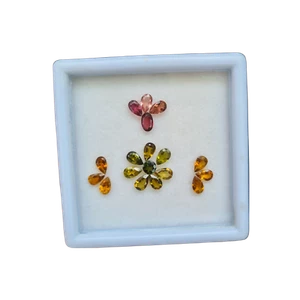 18 Stck. Natur Multi Turmaline Facettierter Edelstein Lot, Birnenform 4-5 mm/3,6 Kt - Bild 1 von 4