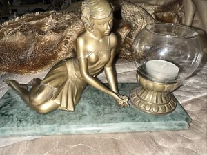 VINTAGE ART NOUVEAU STYLE BRONZE EFFECT PAST TIMES RECLINING LADY FIGURINE & URN - Picture 1 of 8
