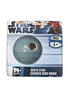 RARO Nuevo En Caja Star Wars Estrella de la Muerte Cerámica Pájaro Casa - Imagen 1 de 1