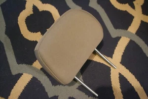 Subaru Forester Headrest front seat - Bild 1 von 2