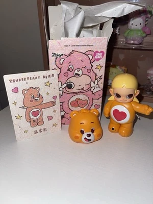 Figuras de la serie Zsiga X Care Bears Tenderheart Bear Foto 1 de 4