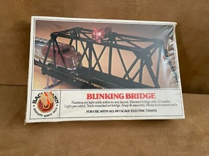 Bachmann HO Scale Train Blinking Bridge Trestle 3029 New model railroad vintage - Picture 1 of 5
