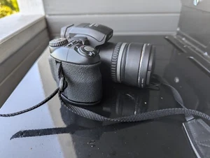 Fuji Fujifilm Finepix Camera Working S5500 4MP Digital SLR 10x Optical Plz Read - Picture 1 of 6