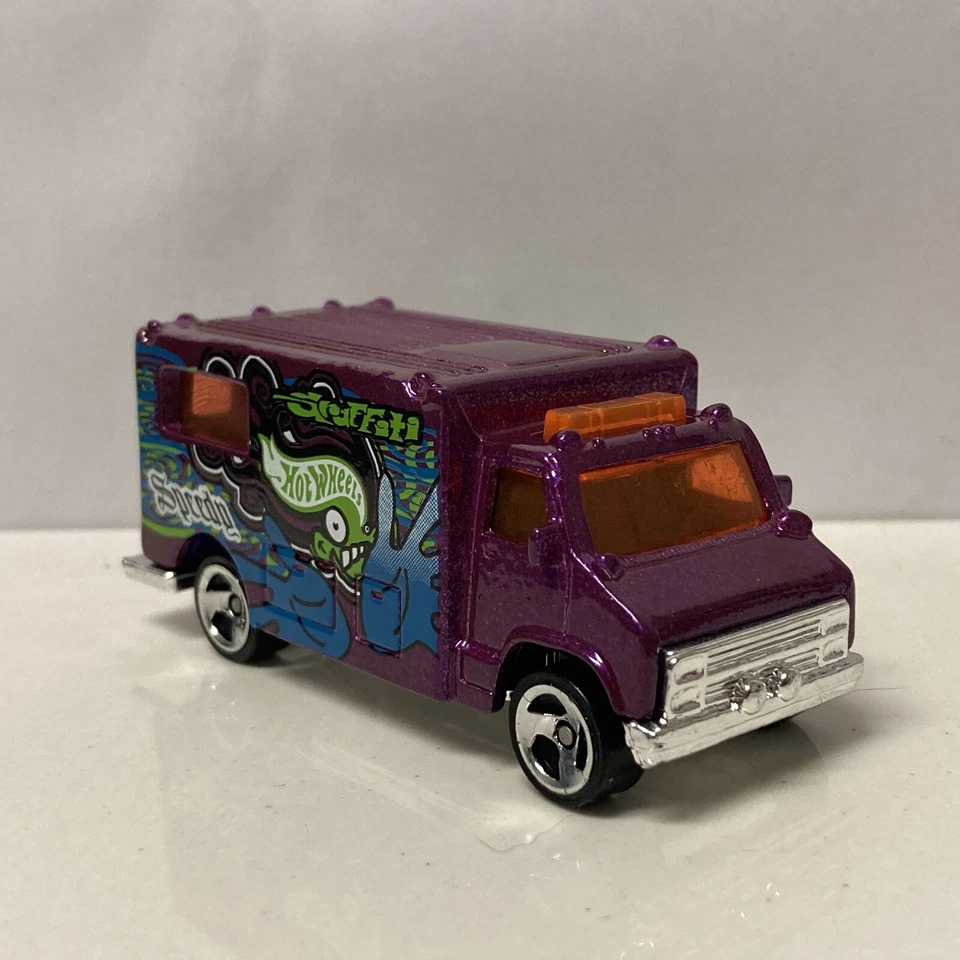 Ambulancia púrpura suelta Hot Wheels 1999 escala 1/64 #951 Foto 1 de 4