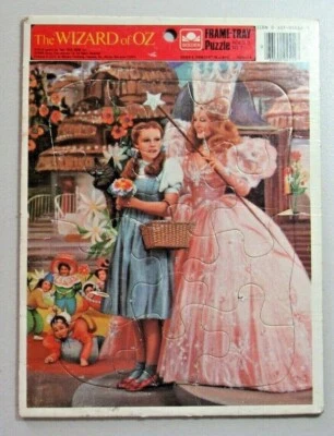 De colección "El Mago de Oz" - BANDEJA PUZZLE MARCO DORADO 1988 Turner Foto 1 de 4
