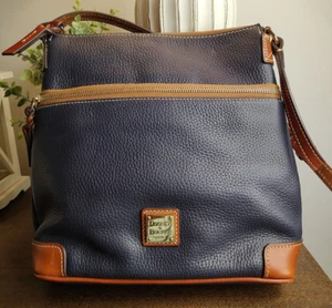 Borsa a tracolla Dooney & Bourke blu navy pelle grana ciottoli Lrg - Foto 1 di 12
