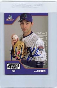 2002 UD 40 Man #667 Mike Koplove Diamondbacks Signed Auto *H6513