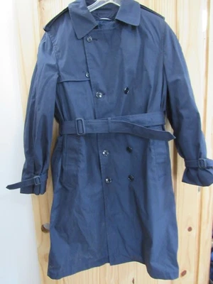 Abrigo para todo clima de la Fuerza Aérea de los Estados Unidos 42R azul marino forro extraíble con cinturón Foto 1 de 4