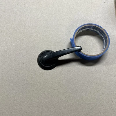 Liberação de maçaneta interna traseira Datsun 510 Wagon - Imagem 1 de 4