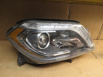 FARO DERECHO MERCEDES BENZ # A1668203959 OEM RASPADO MUY LIGERO  Foto 1 de 4