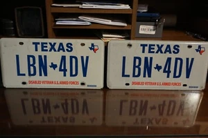 Texas Disabled Veteran License Plate PAIR Set 'LBN*4DV' Blue Lettering Expired - Picture 1 of 2