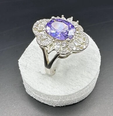 Nuevo increíble 900 plata pura 27,90 quilates corte ovalado púrpura amatista circonita cúbica elegante Foto 1 de 4