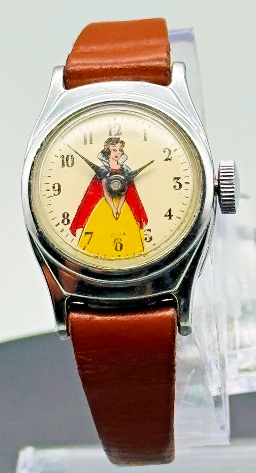 Rare Vintage 1950’s Ingersoll US Time Snow White Wind Up Watch Red Cape Working - Image 1 of 4
