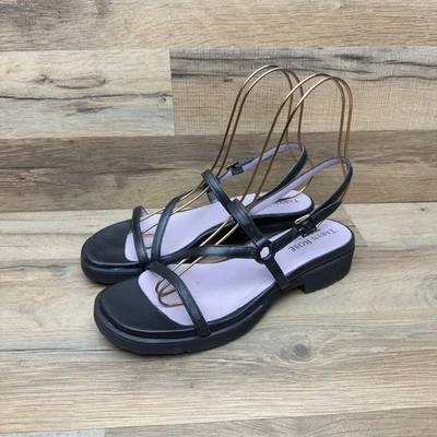 Sandalias ajustables Taryn Rose de cuero blancas para mujer 8 Foto 1 de 4