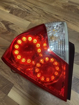 06 07 Infiniti M35 M45 Left Driver Rear Outer Taillight Assembly OEM - Image 1 of 4