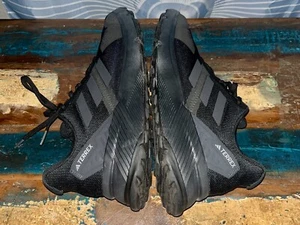 Adidas Terrex Men’s Sz 12 Black Athletic Shoes - Picture 1 of 8