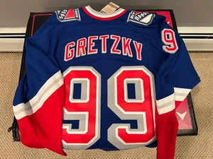 Mitchell & Ness Wayne Gretzky 99 New York Rangers Jersey 96-97 Blue Adult Medium - Picture 1 of 4