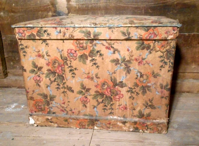 ANTIQUE 19th CENTURY WALLPAPER COVERED WOOD BOX~SHIPPING CRATE - Image 1 of 4