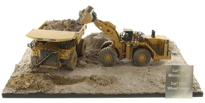 DieCast Masters 85762 1:125 CAT 994K Wheel Loader & CAT 797 Mining Truck Diecast - Image 1 of 4