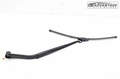 CHRYSLER 300 S 2011-2023 BRAZO Y HOJA LIMPIAPARABRISAS DELANTERO IZQUIERDO OEM Foto 1 de 4