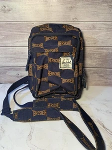 Herschel Supply Co Unisex Tag/Nacht Crossbody Schultertasche Cruz Mini Monogram - Bild 1 von 7