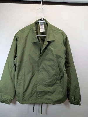 New Balance Men's M Water Defy Coat Windbreaker Collared Jacket Back Graphic  - Image 1 of 4