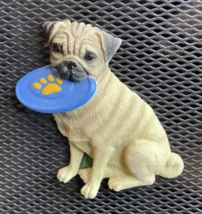 Calamita frigo 3D Frisbee PUG Willabee & Ward W&W MBI cane carino cucina regalo cucciolo - Foto 1 di 3