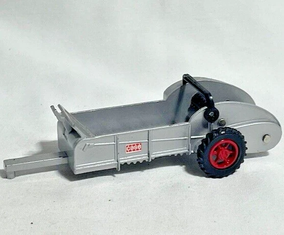 ERTL CASE Manure Spreader, 1/43 - Image 1 of 2