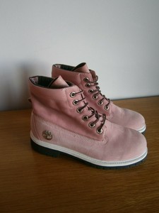 ladies pink timberland boots