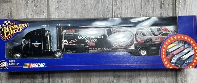 Winners Circle Kevin Harvick 29 Goodwrench Tractor Trailer 1:64 Scale Die Cast 1 - Image 1 of 4