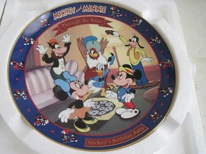 Disney Mickey and Minnie Through the Years MICKEY'S BIRTHDAY PARTY Plate 1st - Picture 1 of 5